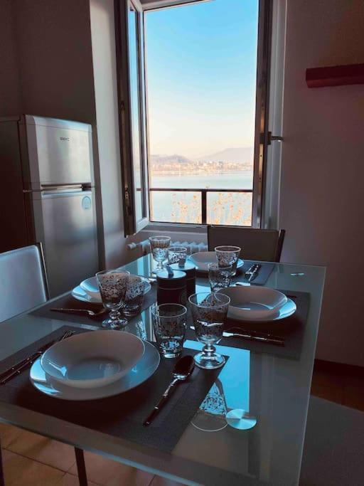 Babalu Con Vista Lago Арона Екстер'єр фото